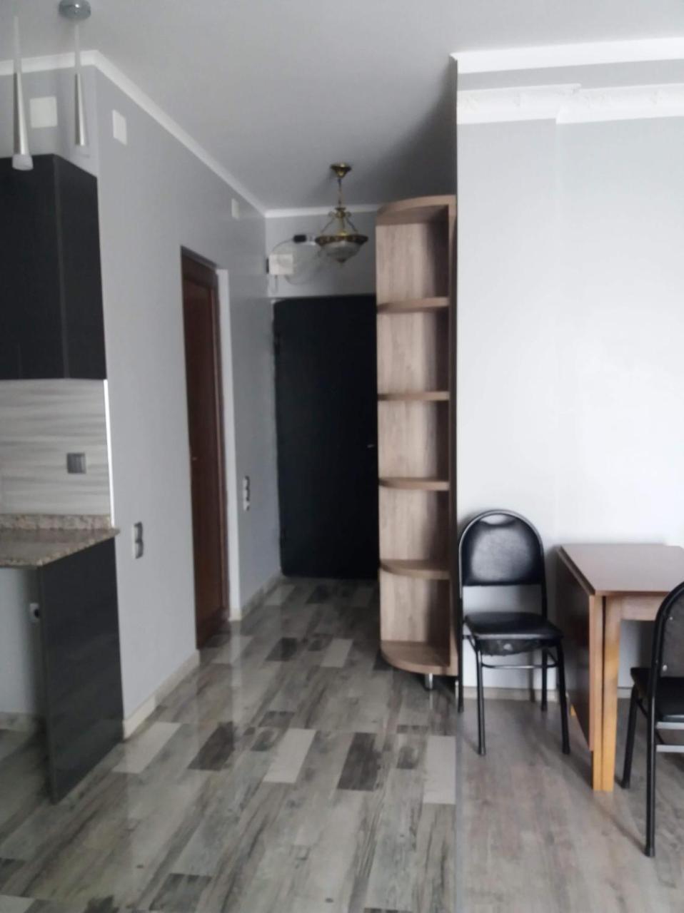 Apartment Irina Batumi Bagian luar foto