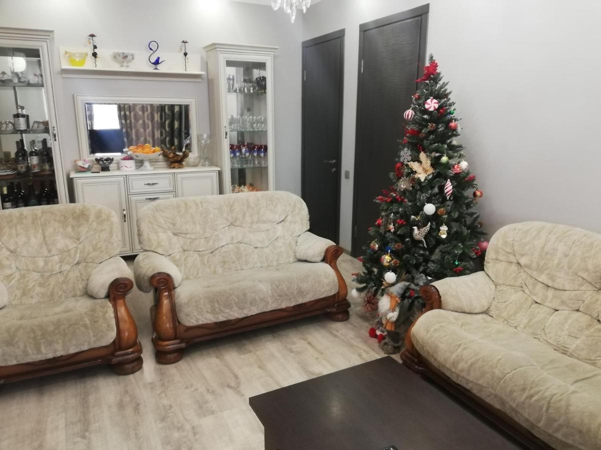 Apartment Irina Batumi Bagian luar foto